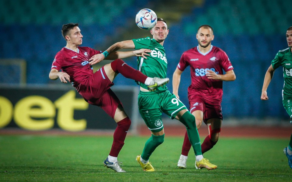 Отборите на Септември и Хебър не успяха да излъчат победител