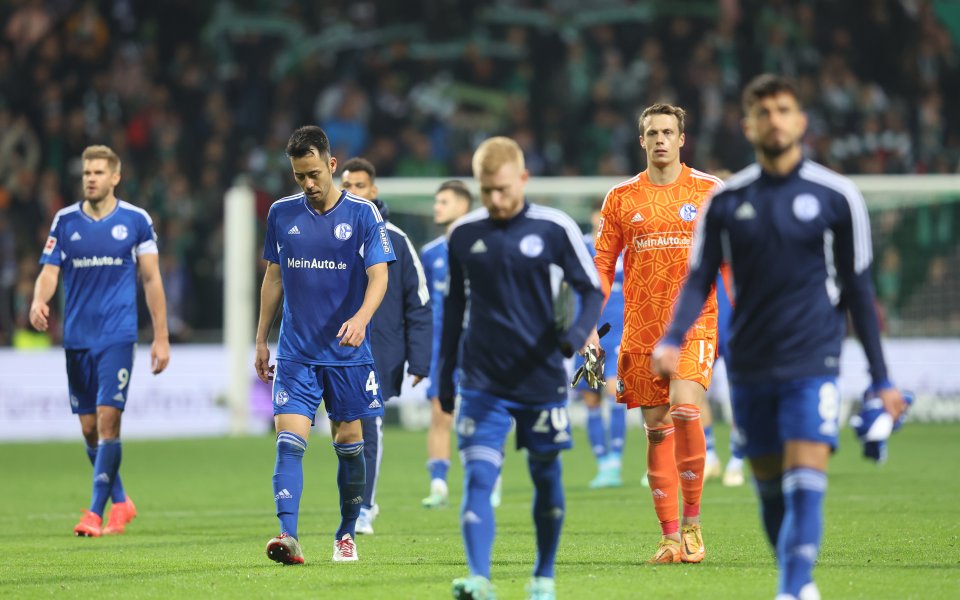 Вердер Бремен победи с 2:1 Шалке в мач от 13-ия