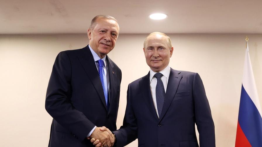 Помага ли Анкара на Москва да заобикаля санкциите?