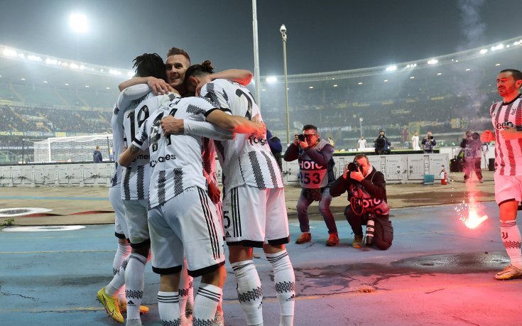 Десет от Ювентус се измъкнаха във Верона и се завърнаха в четворката