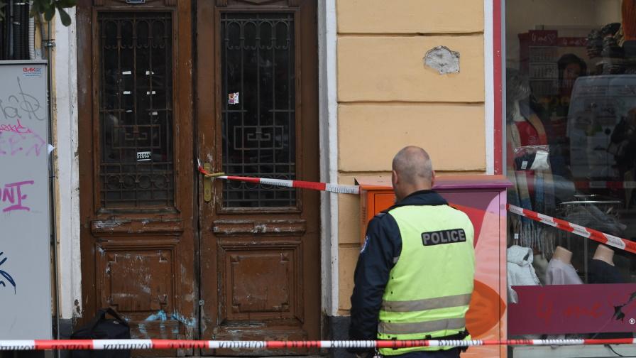 Убийство на Женския пазар в София: Простреляха мъж в дома му