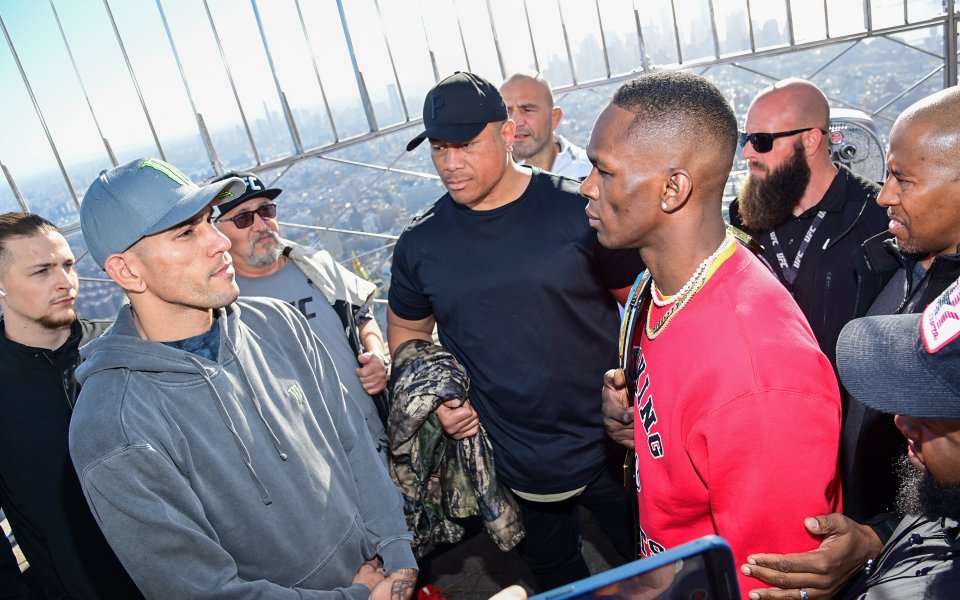 Битката между Израел Адесаня и Алекс Перейра е главното събитие