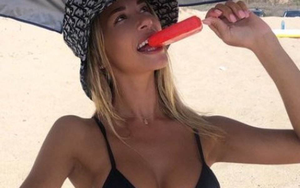 Сиера Скай е бикини модел и впечатлява със своето огромно