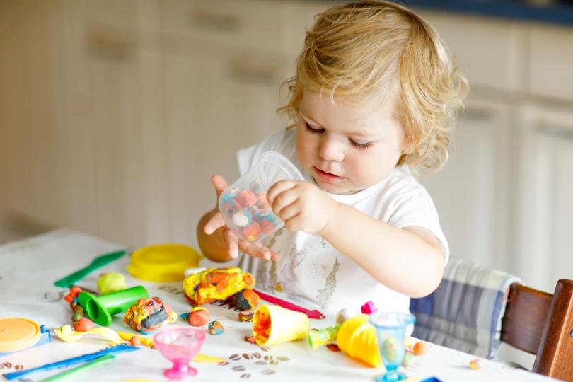 7 невероятни умения, които развива пластелинът у детето