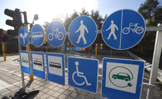 Въвеждат нови пътни знаци: Какво трябва да знаят шофьорите