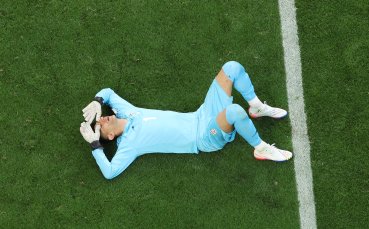 Ужасяваща контузия на мача Англия - Иран (Видео+ Снимки)