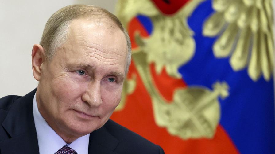 <p>Изкуствен интелект разкри двойниците на Путин</p>