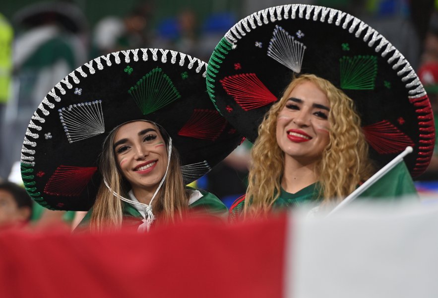 Мексико Полша1