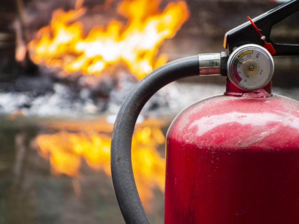Пожар избухна горя в Специализираната болница за заболявания на щитовидната