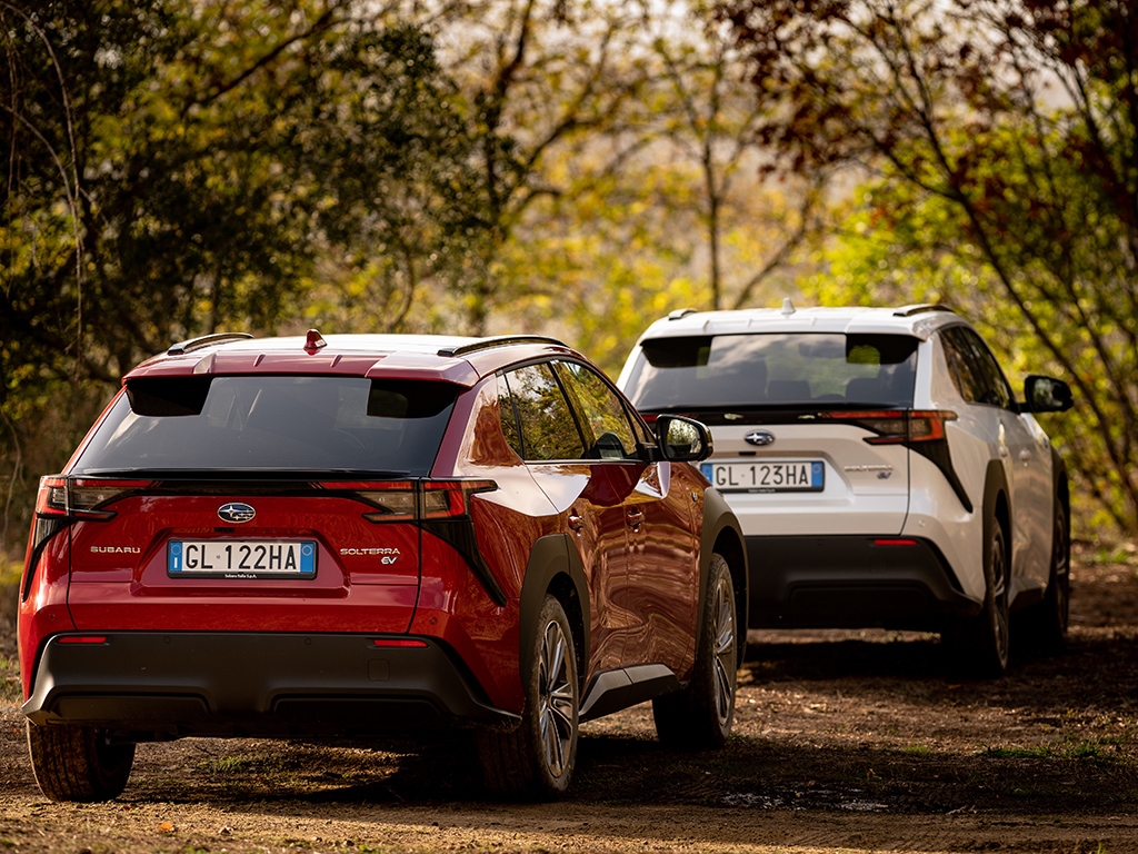 Първият електромобил на Subaru залага на традиционните японски ценности, пречупени през нова призма. Компанията демонстрира, че електромобил може да е отличен и извън пътя