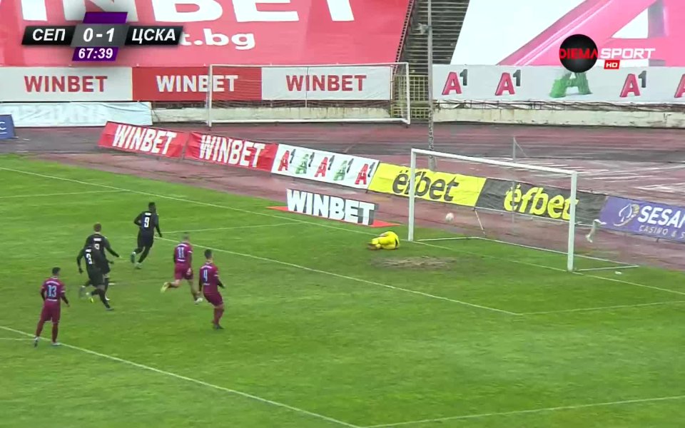 ЦСКА този път удвои преднината си в 68-ата минута. Две