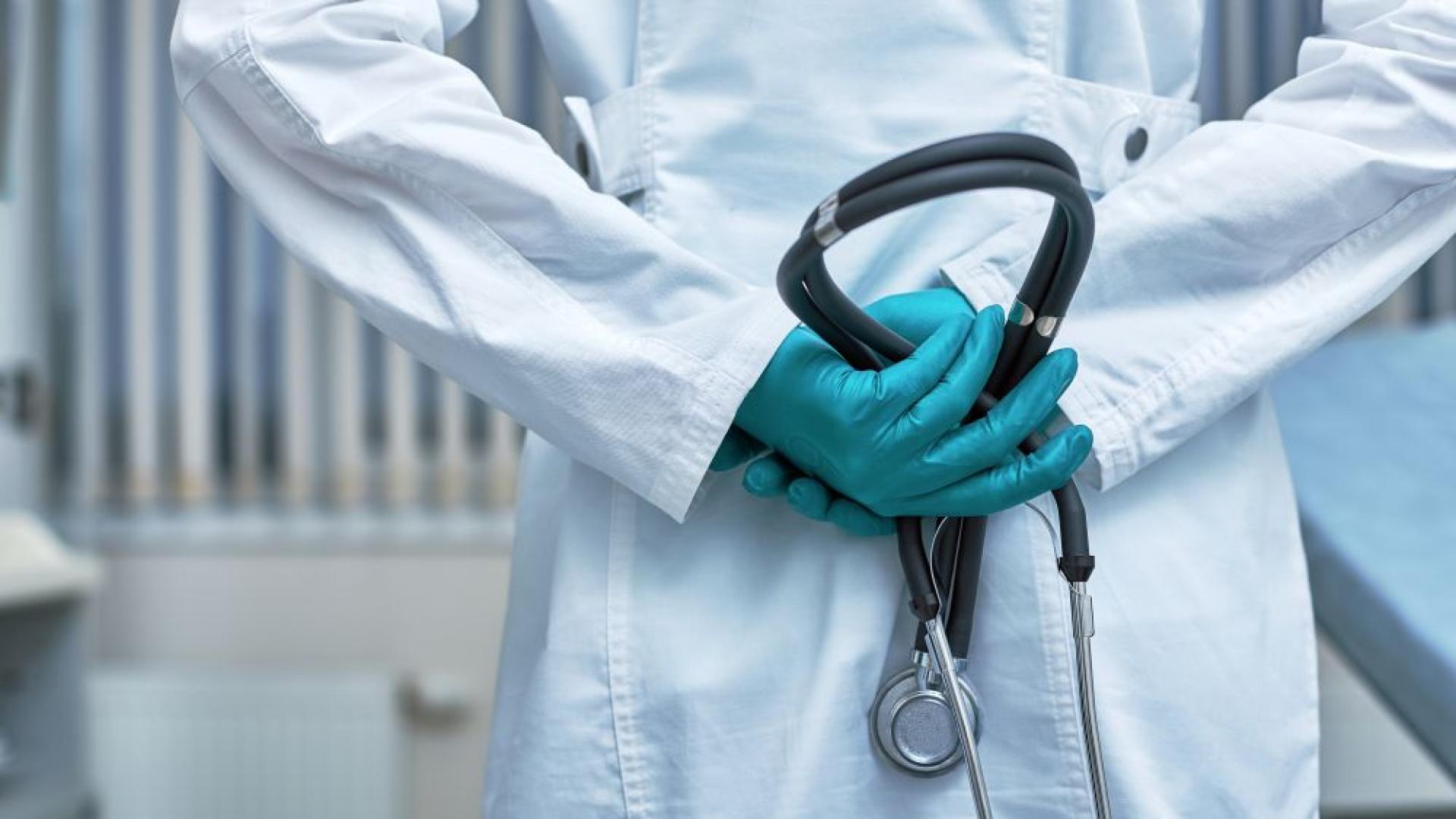 Тази седмица една снимка с медицинска сестра която стои на