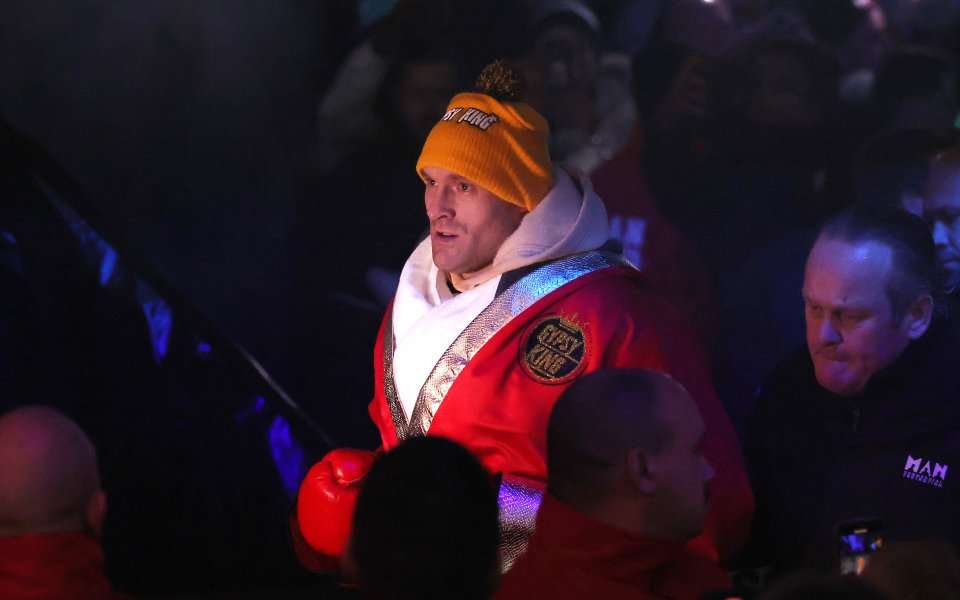 Тайсън Фюри нападна Олександър Усик за това, че е бягал