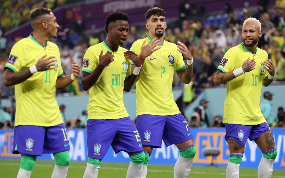 Бразилия влиза в 1/4 финала срещу Хърватия с ключово предимство