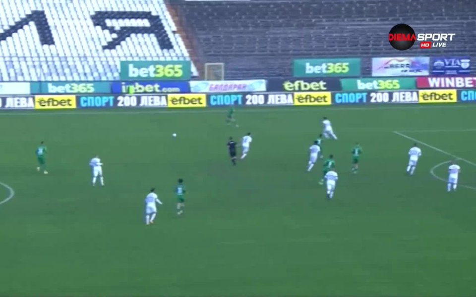 Ветеранът в редиците на Славия – Дарко Тасевски, даде специално