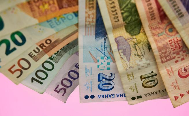 Въпрос на деня: Подкрепяте ли приемането на еврото като паралелна валута