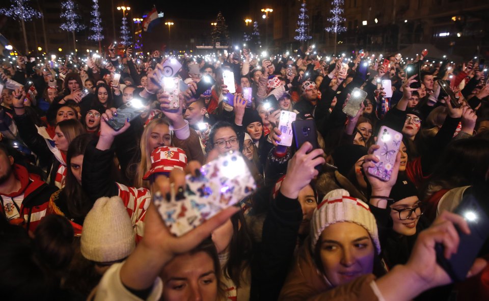 100 000 посрещнаха Хърватия в Загреб1