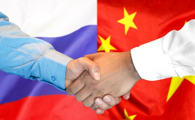 Китай: Склонни сме да си сътрудничим с Русия по военните въпроси
