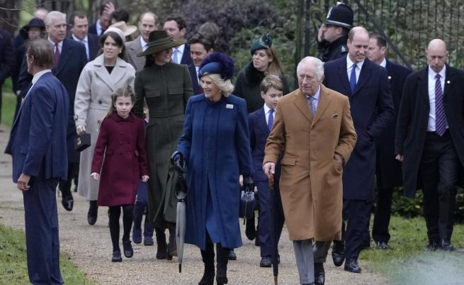 Британското кралско семейство отново празнува Рождество Христово в Сандрингам