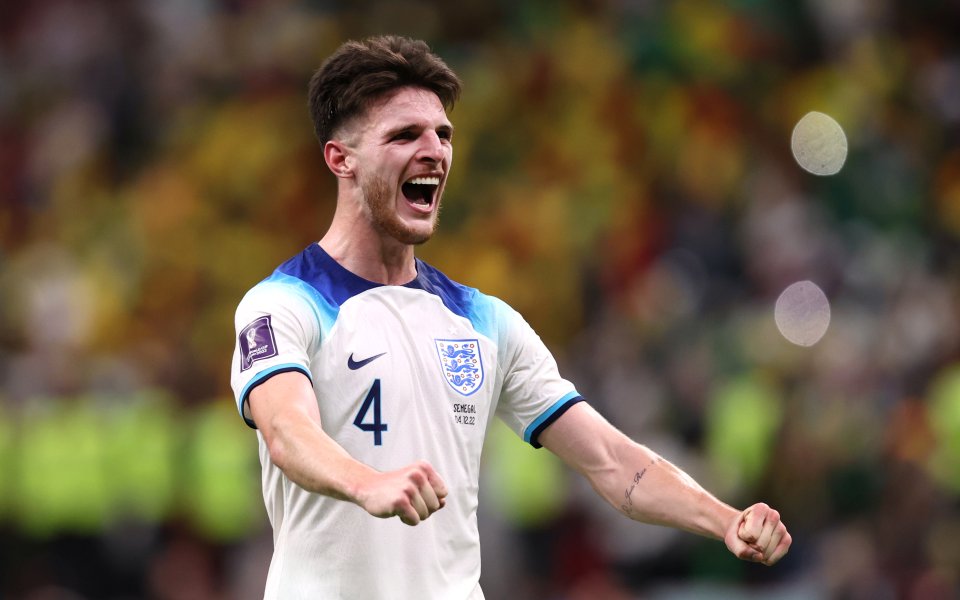 Челси води в надпреварата за полузащитника на Англия Деклан Райс.