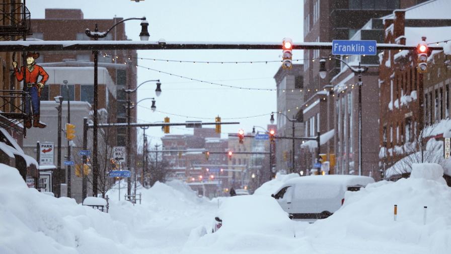 Снежната буря в САЩ продължава да взима жертви