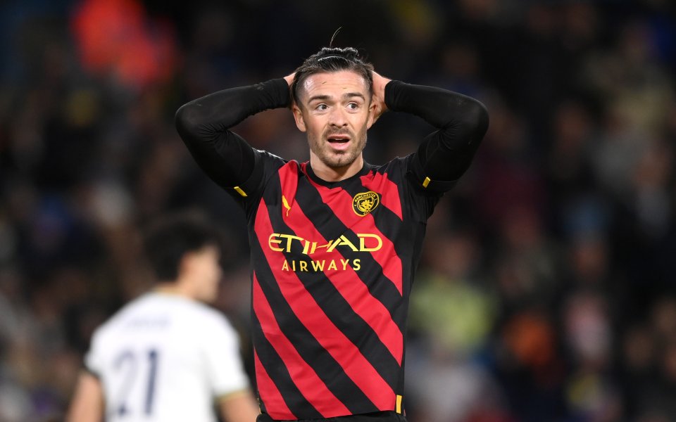 Отборите на Лийдс и Манчестър Сити играят при резултат 0:2 в