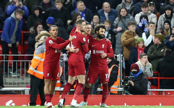 Ливърпул отново не убеди, но надви Лестър с два автогола за успешен край на годината