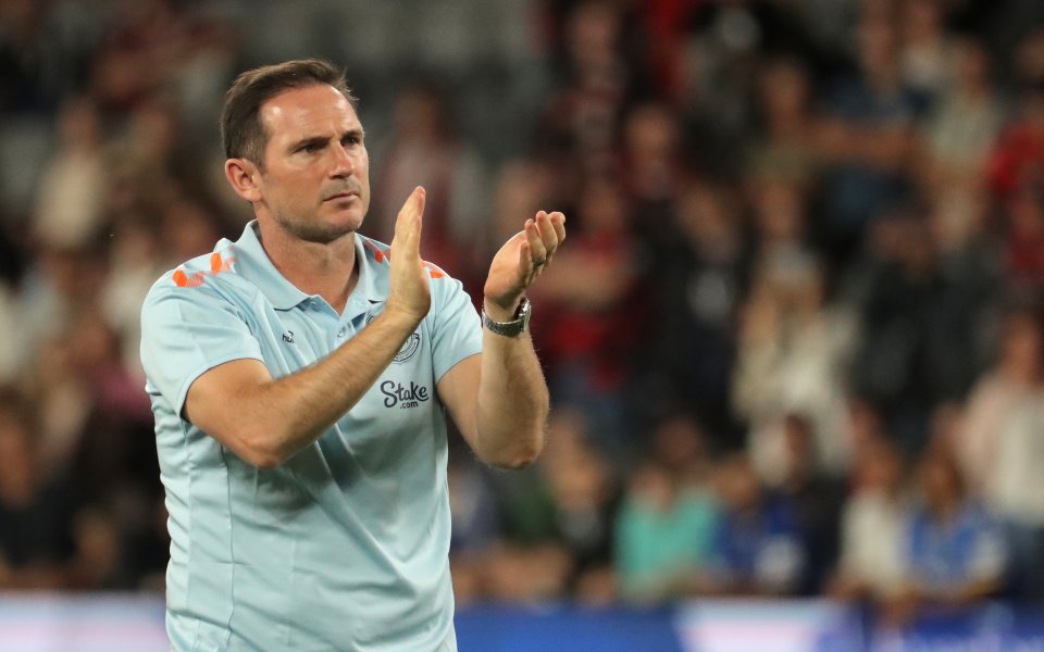 Евертън изпитва трудности с опциите си в нападание, след като