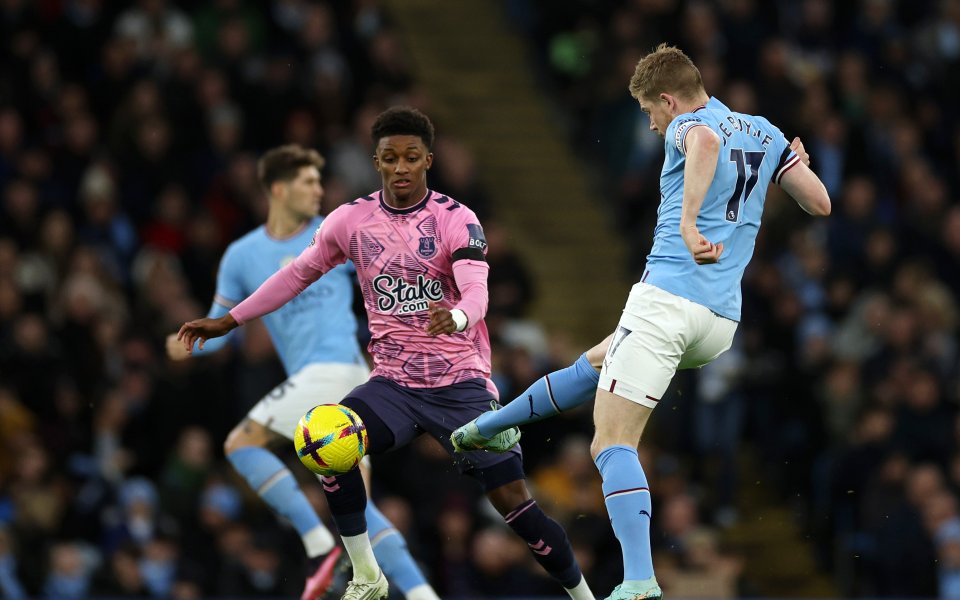 Манчестър Сити и Евертън играят при резултат 1:0 в пореден двубой