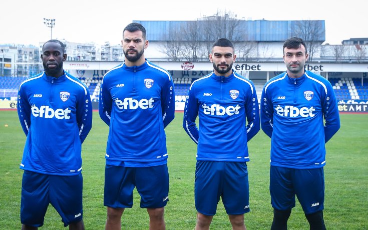 Футболисти на Спартак Варна получиха загубените си багажи