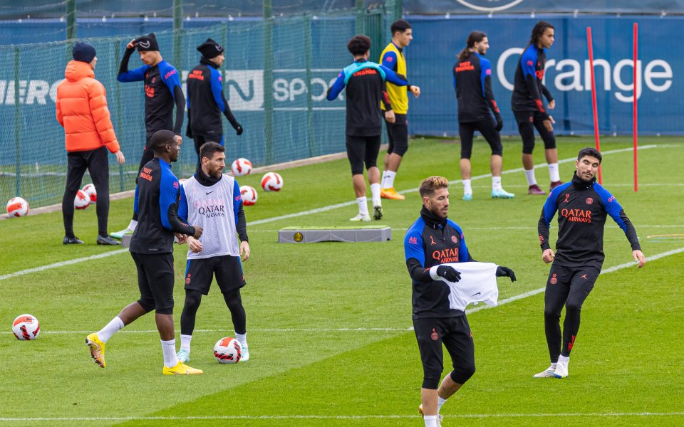 Над 30 000 души гледаха тренировката на Пари Сен Жермен в