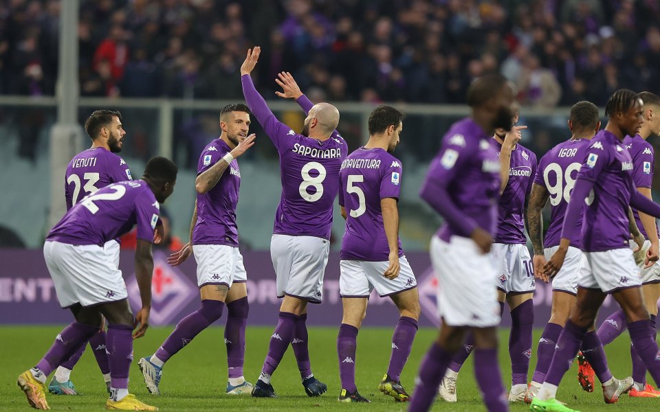 Фиорентина надви Сасуоло с 2:1 у дома в първи мач