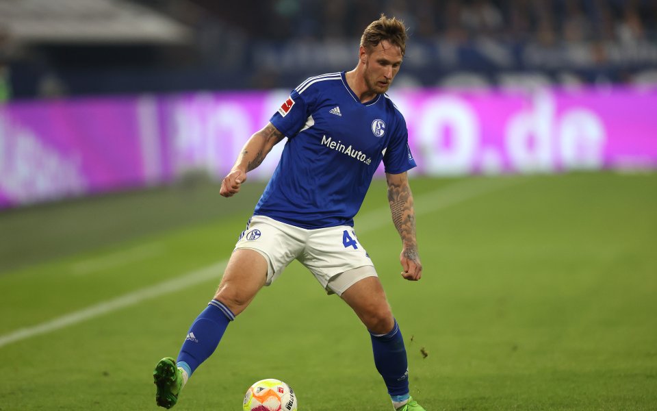 Нападателят на Шалке 04 Себастиан Полтер вероятно ще бъде извън