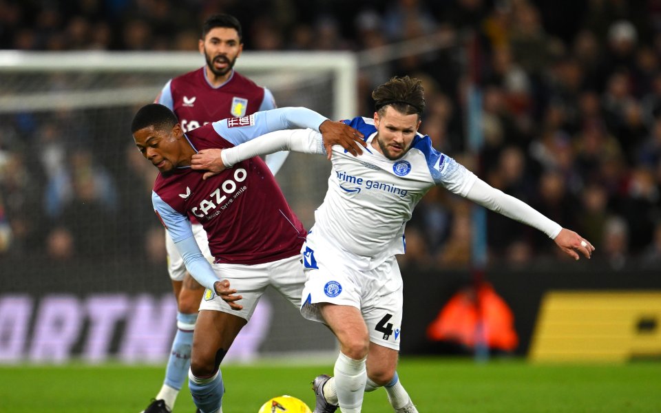 Астън Вила - Стивънидж, ФА къп