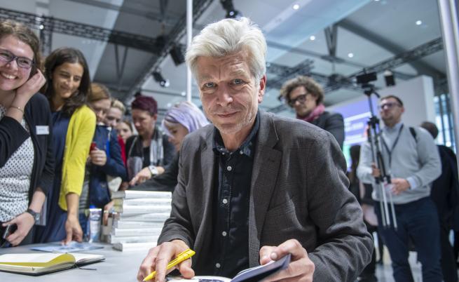  Карл Уве Кнаусгор 