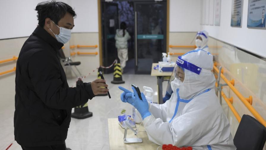 Китай: Броят на заразените с COVID-19 се увеличава