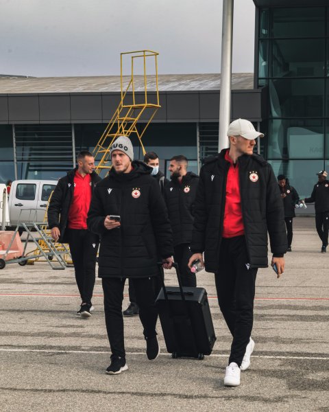 ЦСКА пристигна в Анталия с група от 28 футболисти1