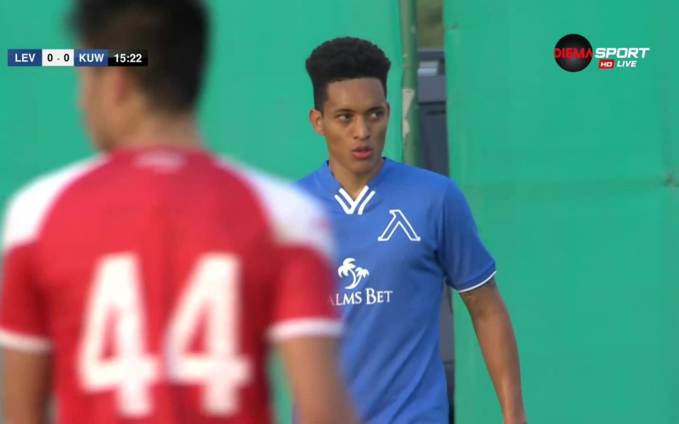 Левски загуби с 2:3 с Ал Кувейт във втората си