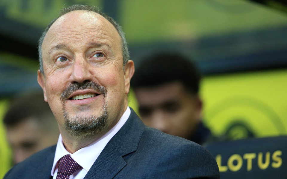 Уест Хем Юнайтед е вперил поглед в Рафаел Бенитес, ако