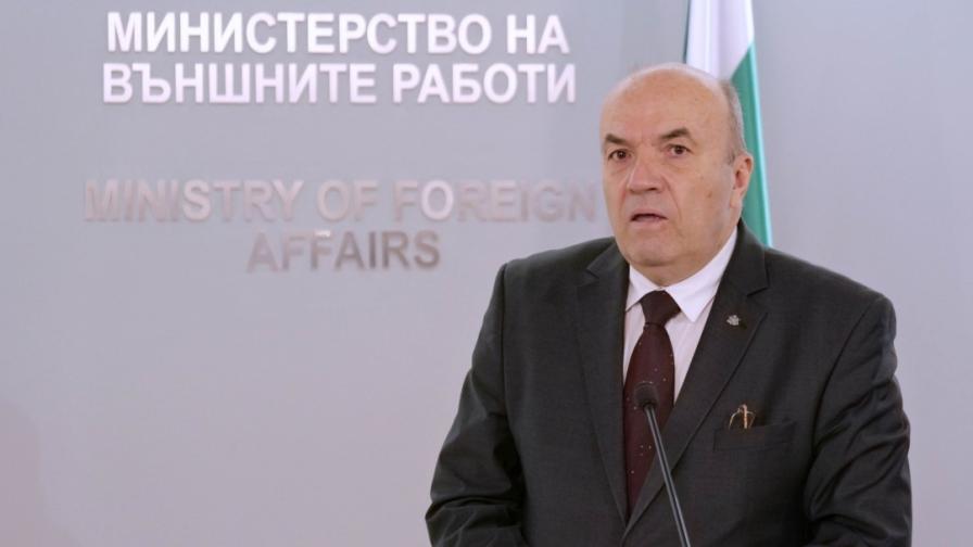 Николай Милков: Българското посолство в Мексико е изискало пълна информация по случая с върнатите туристи