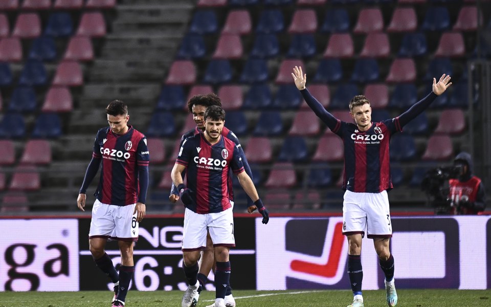 Болоня победи Специя с 2:0 у дома в мач от