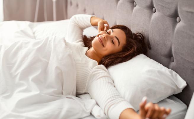 Неподозираните ползи за здравето от спането до късно през уикенда
