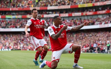 Защитникът на Арсенал Седрик ще премине до края на сезона