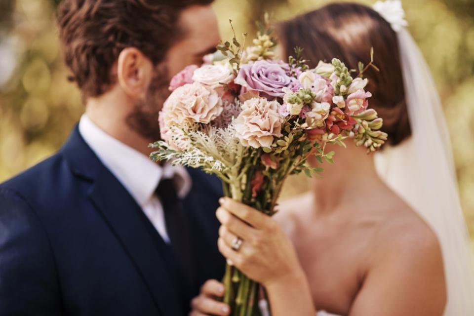  женитба брак младоженци 