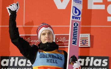 Норвежецът Халвор Егнер Гранеруд спечели първото състезание от Световната купа