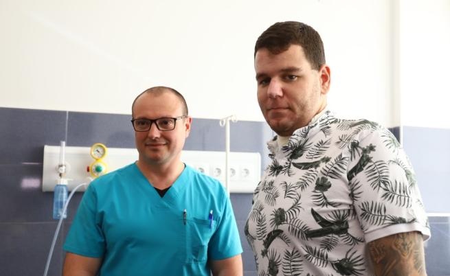 Екипът на д-р Станислав Йорданов от болница Св. Анна извърши уникална операция, отказана в няколко държави, за да спаси гражданина на РСМ Денис Кралевски