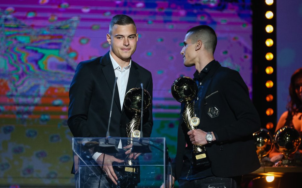 Светослав Вуцов и Даниел Наумов бяха определени за вратари номер