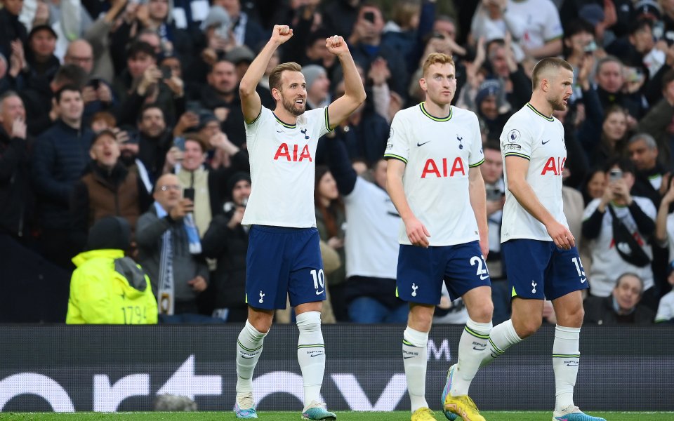 Тотнъм и Манчестър Сити се играят при резултат 1:0 в дербито на