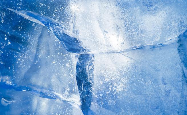 Нова форма на леда може да промени разбирането за водата