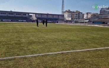 Теренът на стадион Ивайло във Велико Търново не е в